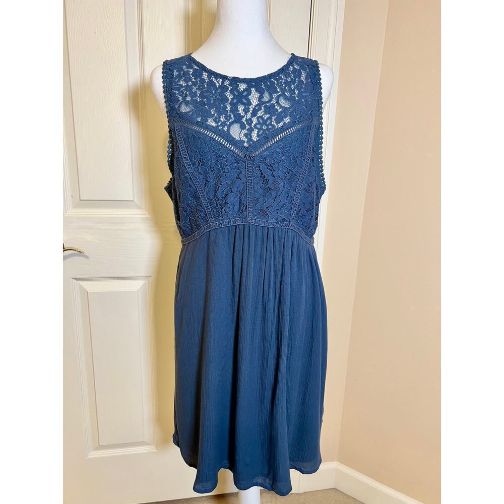 Abercrombie Lace and Chiffon Dress NWT Knee Length Dusty Blue Size Large